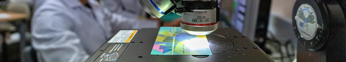 Billet de démonstration au microscope